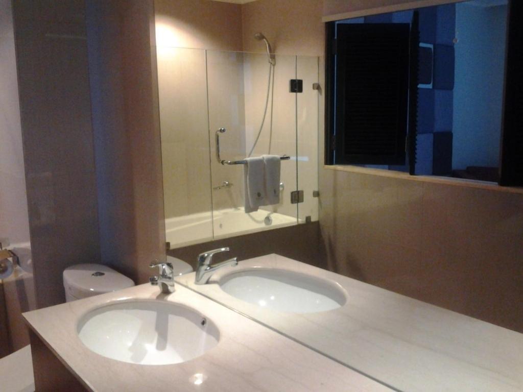 Chara Hotel Bandung Kültér fotó