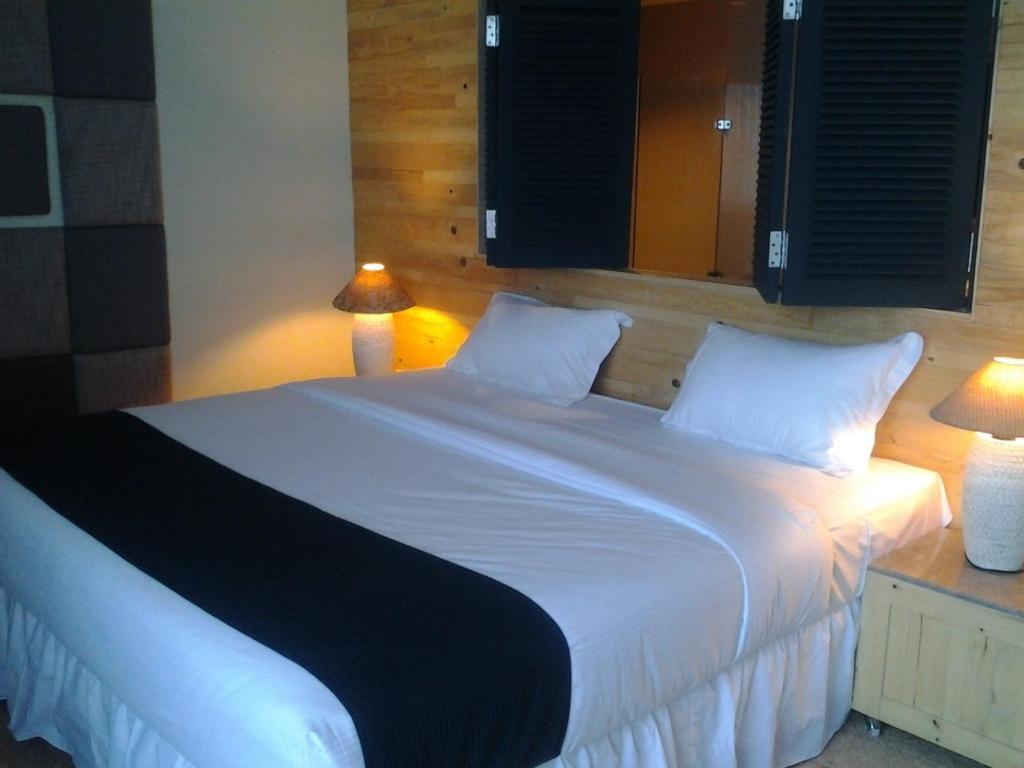 Chara Hotel Bandung Szoba fotó