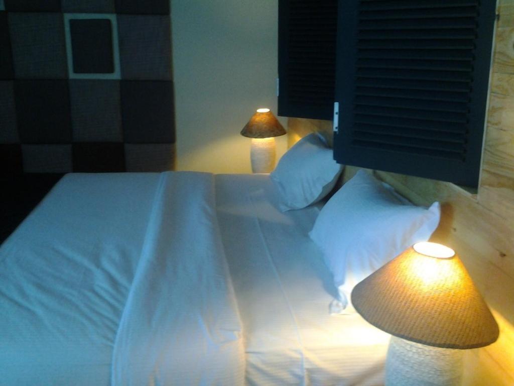 Chara Hotel Bandung Szoba fotó