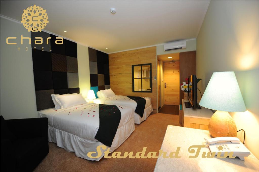 Chara Hotel Bandung Szoba fotó